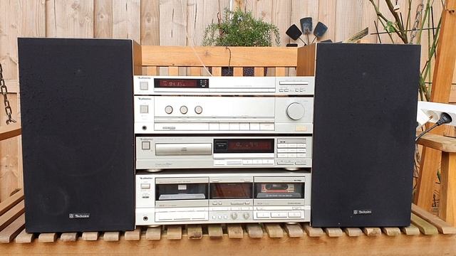 Technics ST'600 Tuner, SU-600 Amplifier, SL-P202A CD Player, RS-TR355 Cassette Deck, SB-90 Speakers смотреть онлайн