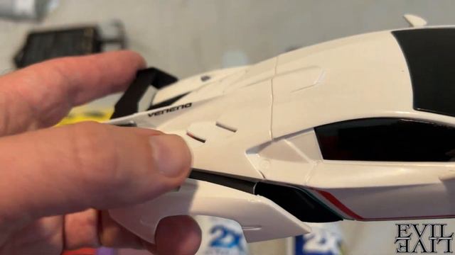 Подготовка модели Lamborghini к покраске. Полная разборка. смотреть онлайн