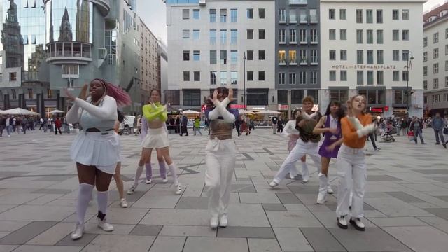 [KPOP IN PUBLIC VIENNA] - TWICE (트와이스) - Talk That Talk - Dance Cover - [UNLXMITED] [4K] [ONE TAKE смотреть онлайн