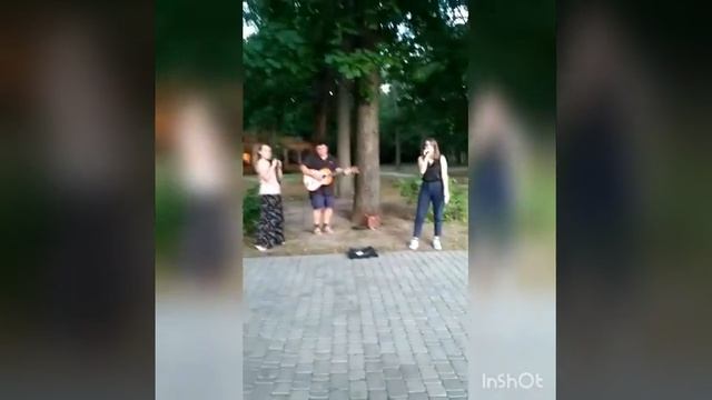 Уличные музыканты. Комбик на батарейках Aroma AG10A смотреть онлайн