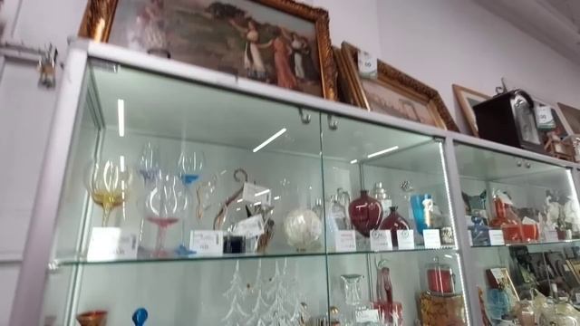 ЧТО СДАЮТ ИТАЛЬЯНЦЫ В КОМИССИОНЫЙ МАГАЗИН. VINTAGE, ИЛИ ПРОСТО СТАРЫЕ ВЕЩИ. смотреть онлайн