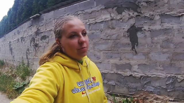 Илюша решил подарить подарок другу смотреть онлайн