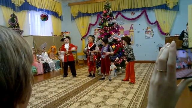 Танец разбойников(Артем) смотреть онлайн