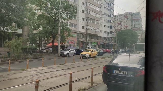 Călătorie cu MBC E3 4275 (641) între stațiile "Piața Presei" și "Piața Crângași" смотреть онлайн