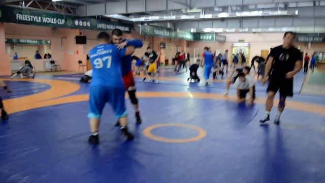 Тренировка сборной РС по вольной борьбе смотреть онлайн