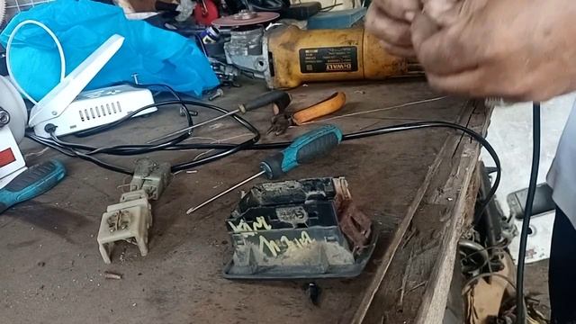 CARDOOR Specialist - Power Window switch repair (KIABongo) смотреть онлайн