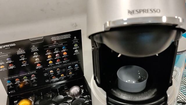 Nespresso VertuoPlus Deluxe & Aeroccino 3 Milk Frother | Full Review and Demo смотреть онлайн