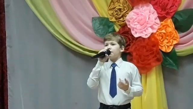 Арсений Нилов. Мама - первое слово смотреть онлайн