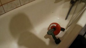 Прочистить засор вертушкой с тросом