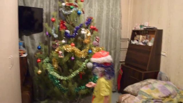 Наряжаем "Елку" Самая красивая Новогодняя сосна! смотреть онлайн