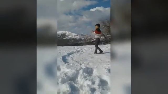Лезгинка кавказская, чеченской танец, горы Узбекистана Ташкент Чимган смотреть онлайн