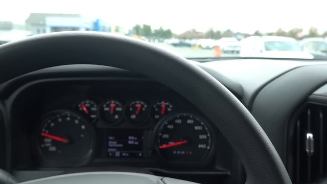 2022 Chevy Silverado 2.7L Turbo 4 VS 5.3L V8 MPG Run! Don't Buy until You Watch First! смотреть онлайн
