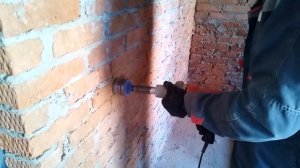 Вырезаем подрозетник в кирпиче за 1 минуту!