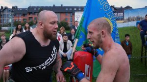 Французкий жандарм против ВДВ, Армейские Бои Без Правил