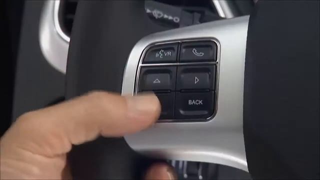 Instrument Cluster Display-Digital dashboard on the car instrument panel of 2017 Dodge Grand Carava смотреть онлайн