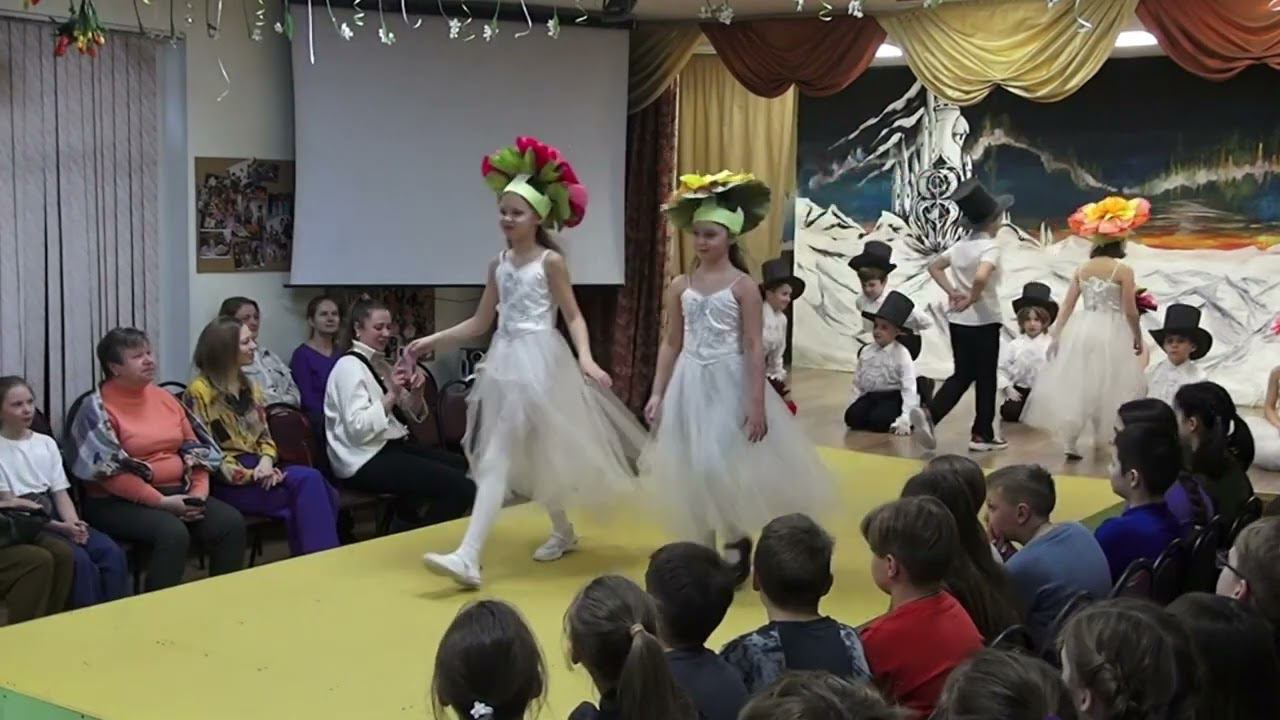 Показ мод (часть 2) смотреть онлайн