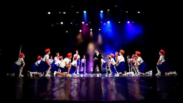 Образцовый хореографический коллектив "РОВЕСНИКИ" смотреть онлайн