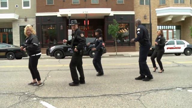 Rock County 911 - Uptown Funk Lip Dub Video смотреть онлайн