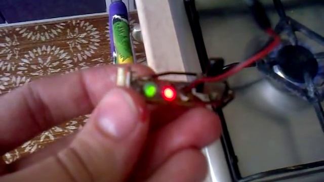 Простой индикатор температуры смотреть онлайн