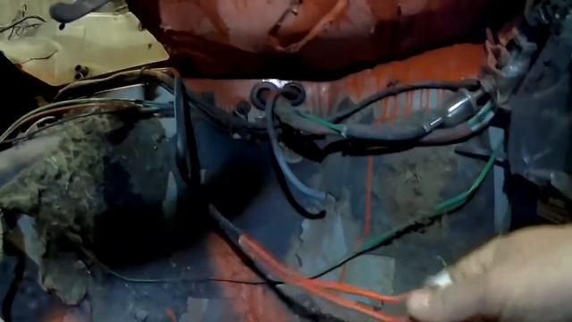 ауди 200,заварил и обработал нишу под акум смотреть онлайн