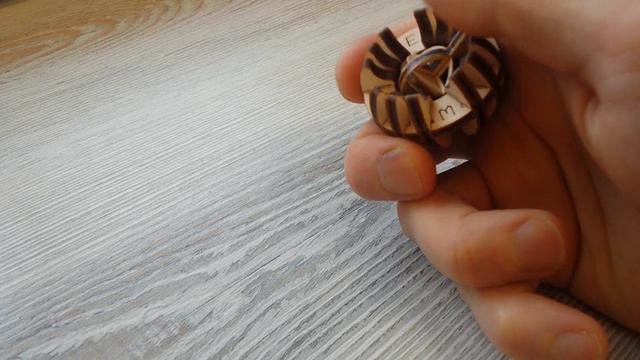 Spinning_top_Gyro_Compass - фиджет-антистресс_не UGEARS смотреть онлайн