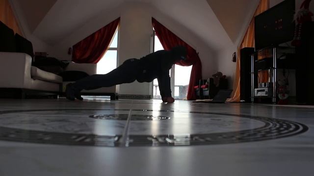 стойка на кулаках 30 мин + 400 отжиманий часть 2 смотреть онлайн