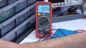 UNI-T UT39E+ Multimeter Review and Testing