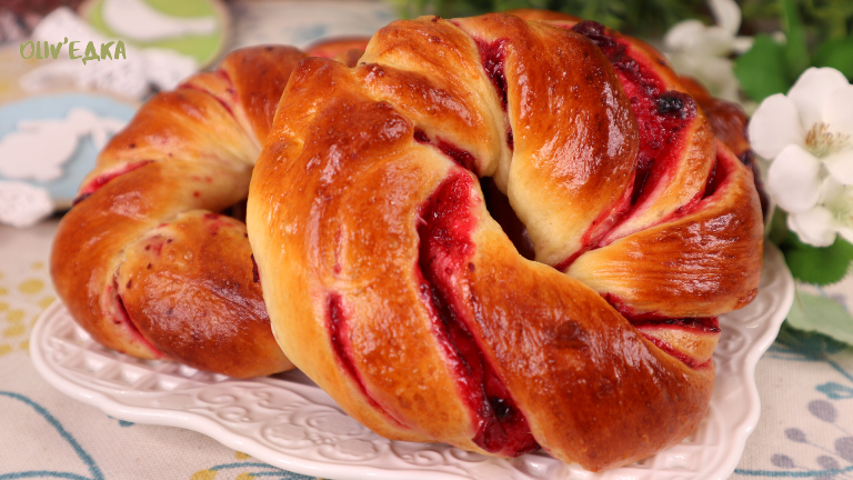 ПАСХАЛЬНЫЕ Ягодные ВЕНОЧКИ – Воздушные и нежные. Клюквенные веночки | Оливьедка смотреть онлайн