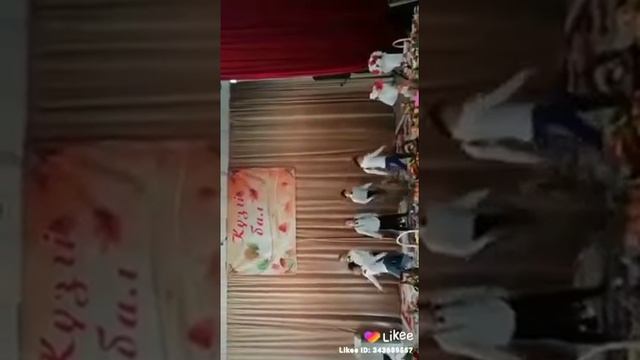 Наш танец на осенний бал в школе #7 .5'д, класс смотреть онлайн