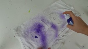 How To Spray Paint Your Clothes (tips ansd tricks of spray paint customization)