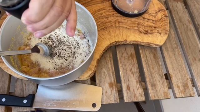 Вкуснейшие котлеты для бургера из куриной грудинки или просто закуска смотреть онлайн