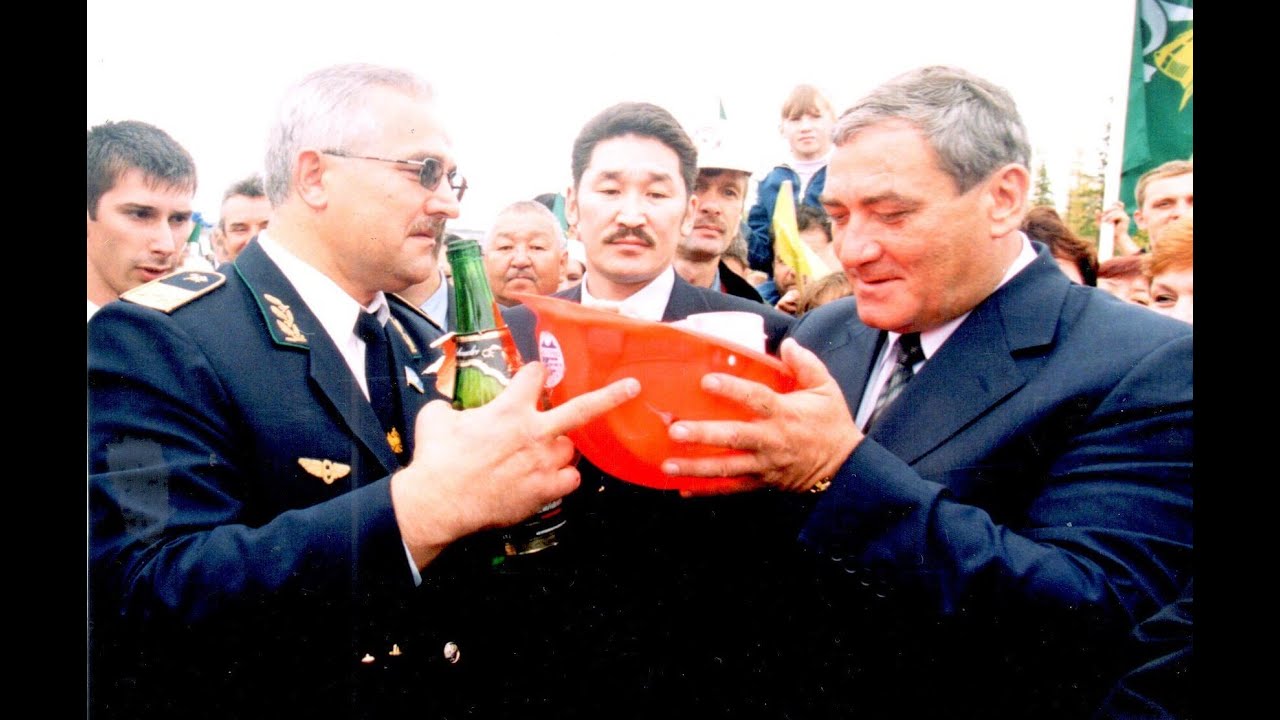 АЯМ. Пассажирские поезда пошли до Томмота. 2004 г. смотреть онлайн