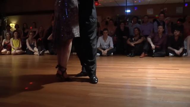 Sebastian Arce & Anastasia Izvekova in Milonga Dominguera (1) "Junto A Tu Corazon" C.di Sarli смотреть онлайн