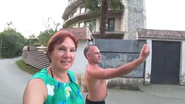 Разговоры на пляже 2020 || Дегустация фруктов || Ольга стала видеоблогером || Забрала мою камеру смотреть онлайн