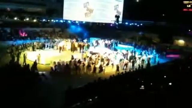 Гимн ЛР на русском языке Лужники 3 года LR смотреть онлайн
