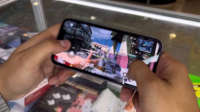 iPhone 11. Стоит ли покупать в 2023 году? смотреть онлайн