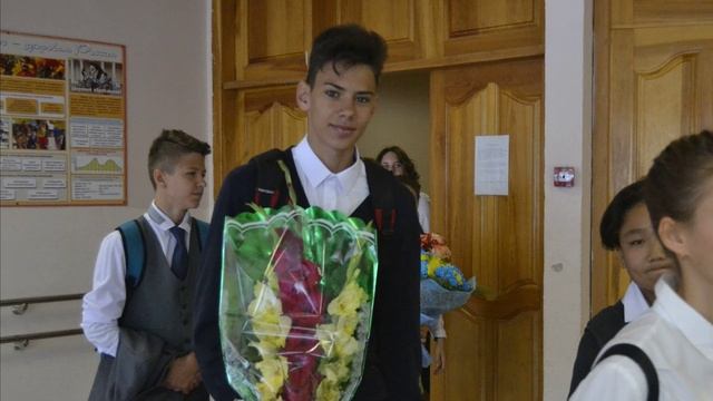 Последний звонок 2022.mp4 смотреть онлайн