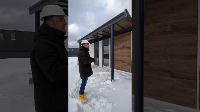 Готовы смонтировать металлический навес над крыльцом. Он простоит не меньше нашего дома. смотреть онлайн