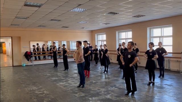 КАК ВЫУЧИТЬ БАШКИРСКИЙ ТАНЕЦ ЗА 20 МИНУТ. Мастер-класс Радика Бакирова для студентов Луганска смотреть онлайн