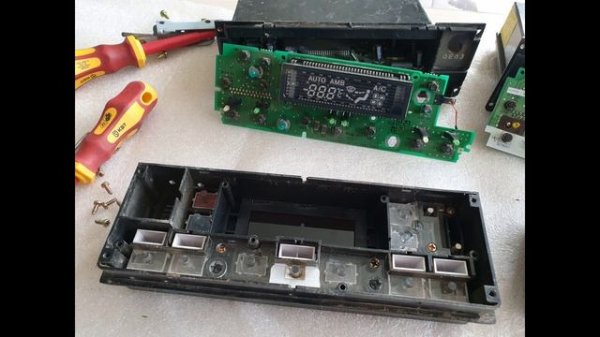 Проблема яркости блока климата.mkv