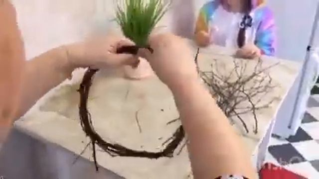 Пасхальный венок из берёзовых веток смотреть онлайн