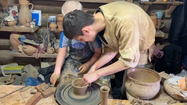 Поездка в Дукору. Мастер класс по изготовлению посуды из глины. смотреть онлайн