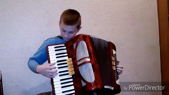 Рождественские колокольчики на аккордионе смотреть онлайн