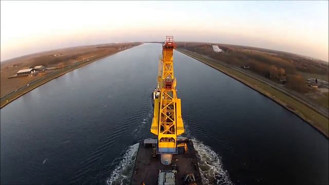 Slepen van IJmuiden naar Amsterdam, Afrikahaven смотреть онлайн