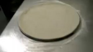 Как правильно раскатать тесто для пиццы