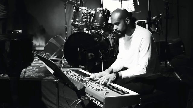 Udobi- In The Wild (Live In Studio) смотреть онлайн