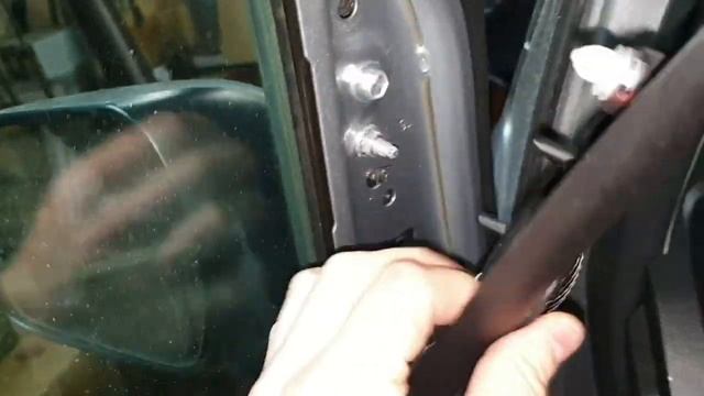 установка акустики на Toyota Sienna 3
