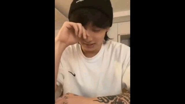 Чонгук из bts извинился перед фанатами за пирсинг на губе || НОВОСТИ bts || смотреть онлайн
