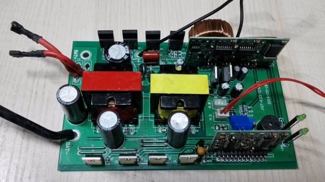 Comparison B/w 500 Watt And 1000 Watt Solar Inverter