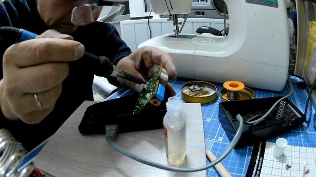 Ремонт педали швейной машины Brother смотреть онлайн